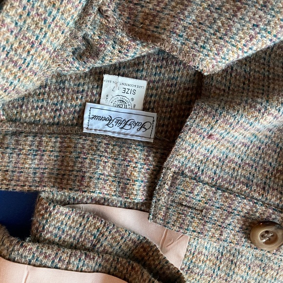 RARE & BURBERRY ESQUE Saks fifth avenues ladies suit SZ 7. Skirt & lined jacket - Picture 16 of 16